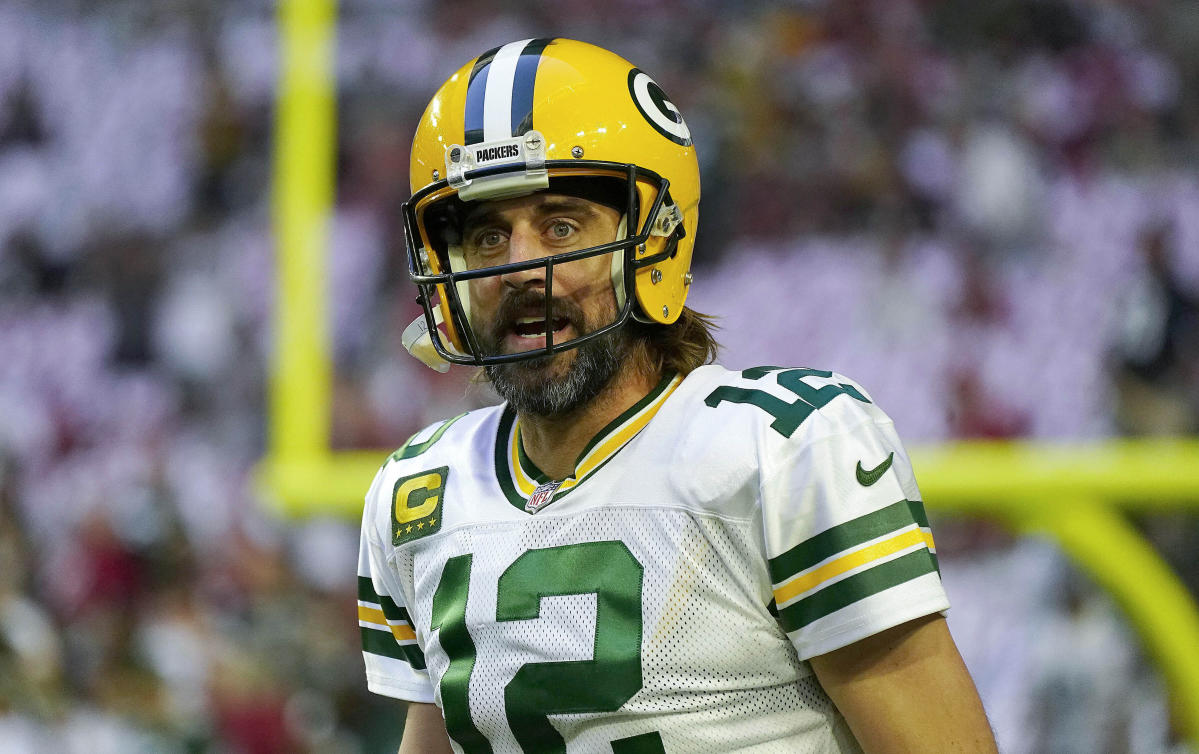 Injured Aaron Rodgers Is Indebted to This Orthopaedic Surgeon Who Aced His  Job for Over 30 Years - EssentiallySports