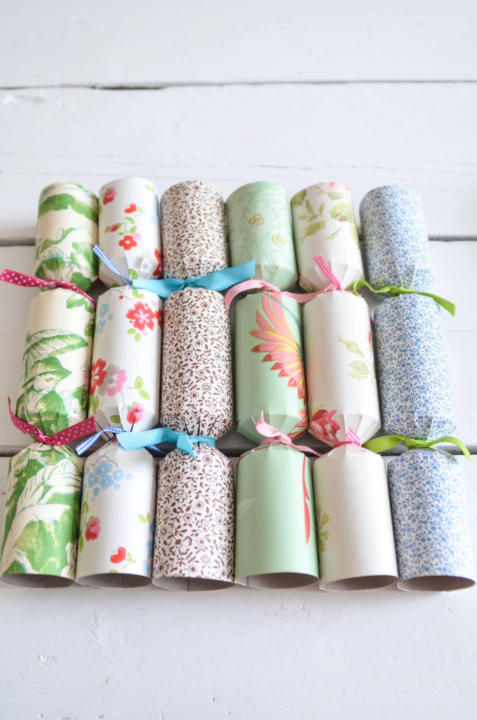 handmade christmas crackers