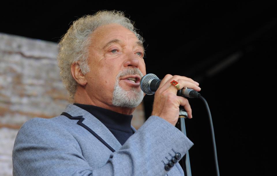 Tom Jones performs on stage (Getty Images)