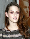 <p>A finales de 2012 Kristen Stewart apareció con este aterrador maquillaje en el IFC Center de Nueva York. (Foto: Gtres). </p>