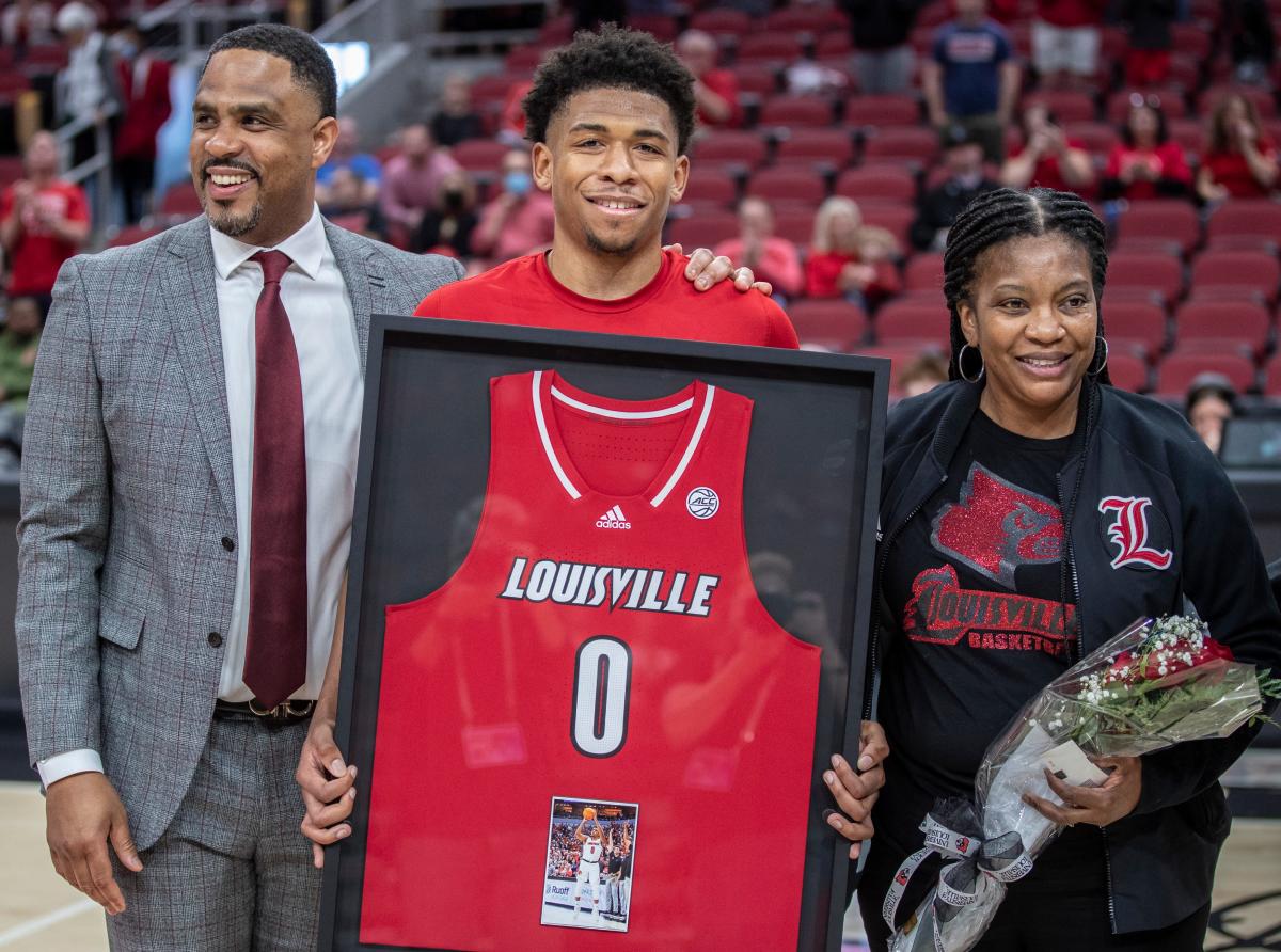 Louisville basketball guard Noah Locke enters transfer portal, per report