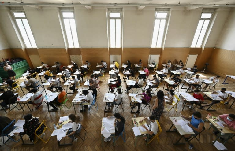 La philo ouvre à nouveau le bal des épreuves écrites du baccalauréat: plus de 540.000 lycéens vont plancher mardi matin sur la dissertation ou le commentaire de texte (FREDERICK FLORIN)