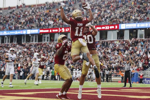 Arizona State vs. USC football game disrupted by fox running on field