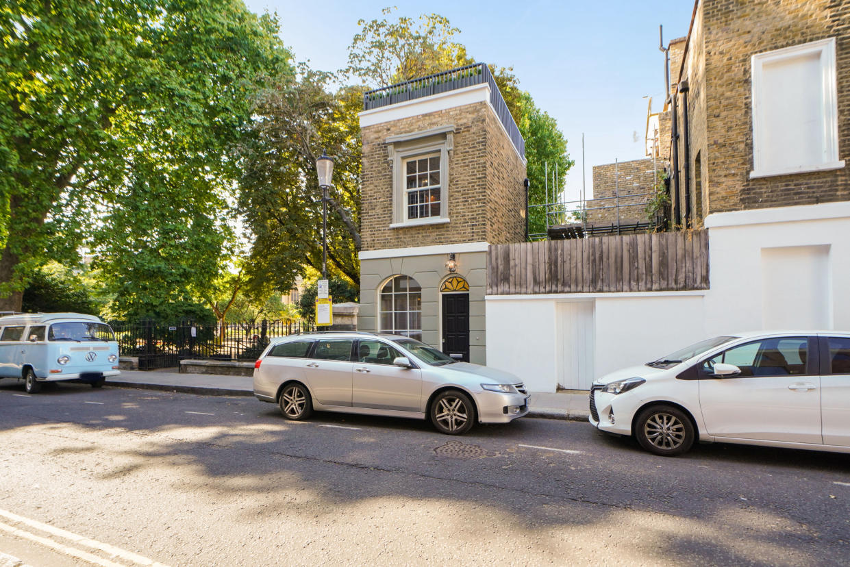 A tiny detached house, believed to be the smallest in Chelsea, has gone on sale for £1.2million. (Harding Green Estate Agent /SWNS)