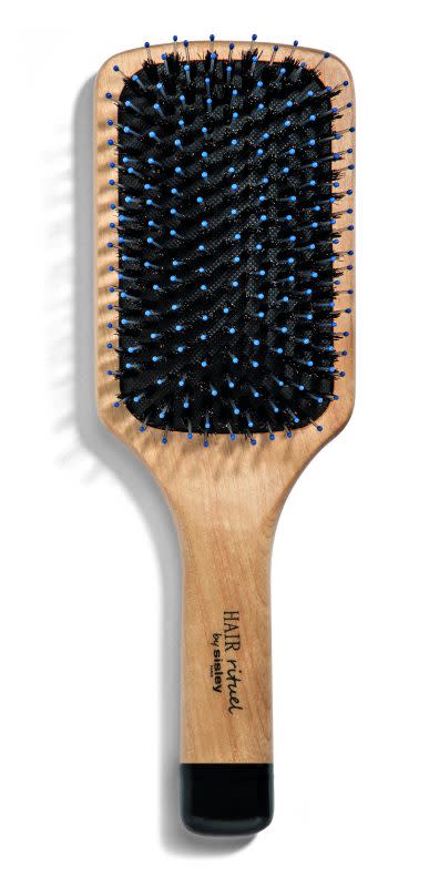 Sisley The Radiance Brush $550