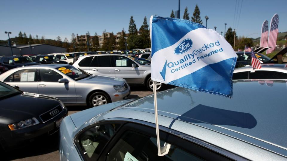 novato, ca march 20 a certified pre owned flag is seen on a used car for sale at novato ford march 20, 2009 in novato, california as the economy worsens and new car sales continue to fall, sales of used cars are up 31 in february compared to a year ago photo by justin sullivangetty images