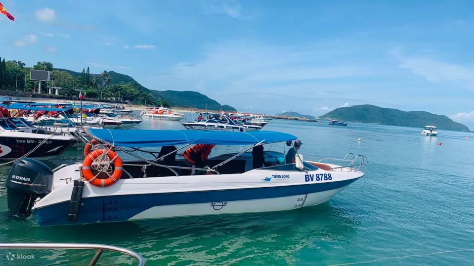 Con Dao 4 Islands Hopping Tour by Speedboat with Snorkelling & Fishing. (Photo: Klook SG)