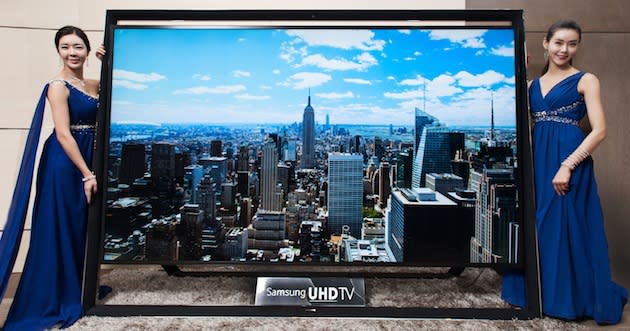 Lodge Kaptajn brie Produktionscenter Samsung's 110-inch Ultra HDTV is the world's largest, and it goes on sale  Monday | Engadget