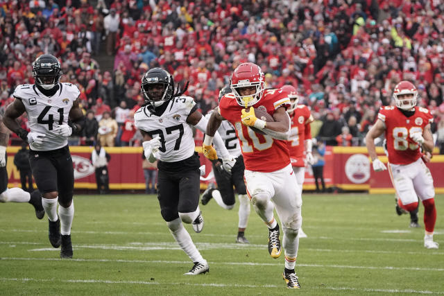 KC Chiefs need more Isiah Pacheco and less Patrick Mahomes