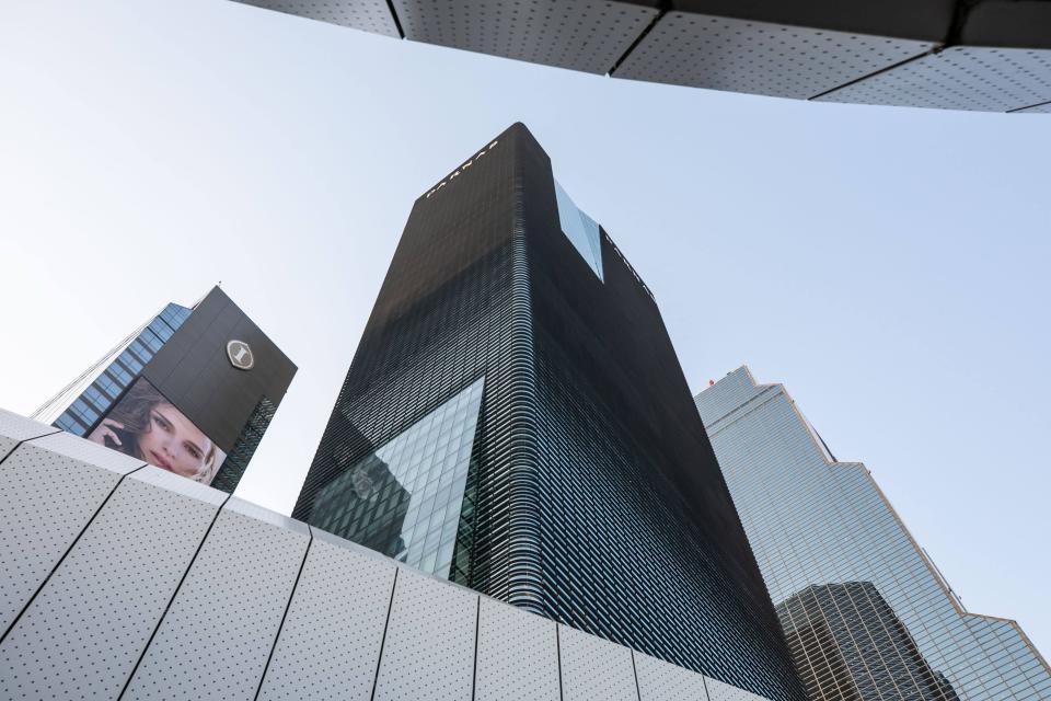 Parnas Tower, center, in the Gangnam district of Seoul. (Photo: Jean Chung/Bloomberg)