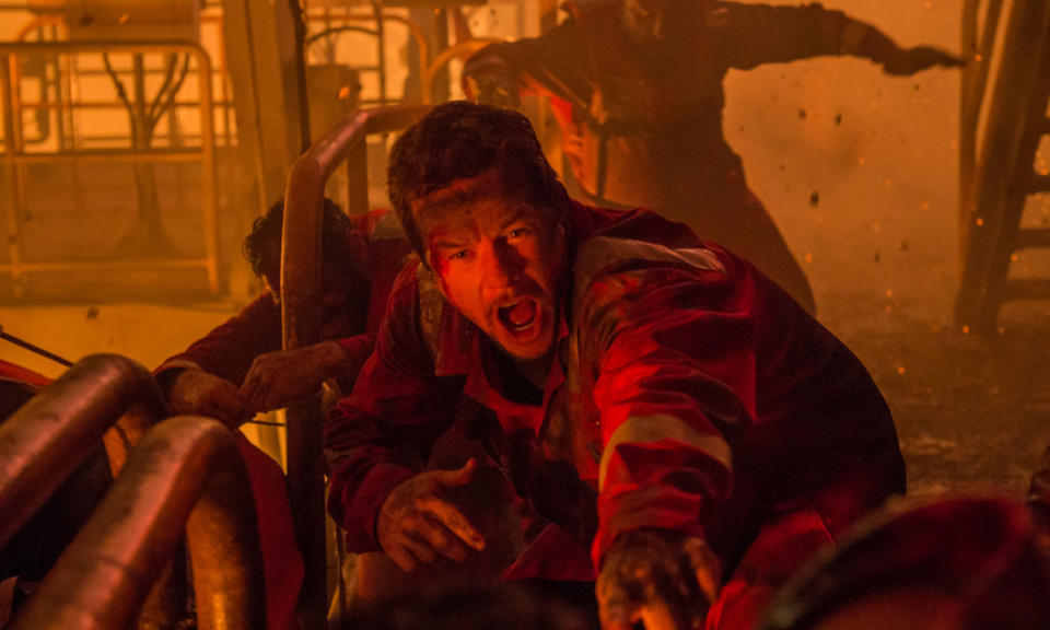 <p><b>Synopsis:</b> On April 20, 2010, the Deepwater Horizon drilling rig explodes in the Gulf of Mexico, igniting a massive fireball that kills several crew members. Chief electronics technician Mike Williams (Mark Wahlberg) and his colleagues find themselves fighting for survival as the heat and the flames become stifling and overwhelming. Banding together, the co-workers must use their wits to make it out alive amid all the chaos. </p>