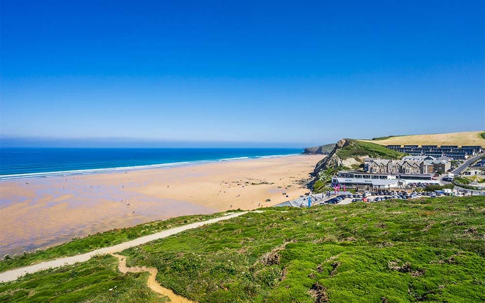 Watergate Bay's Extreme Academy for watersports makes the most of its location on one of Cornwall’s best surfing beaches. - Manfred Gottschalk mago-world-image
