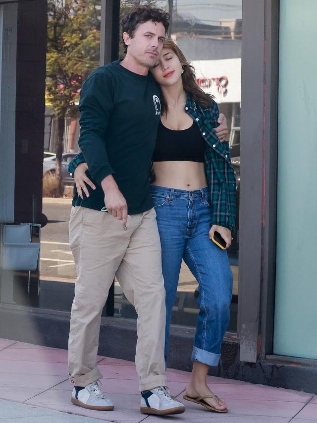 Casey Affleck Spotted Getting Ice Cream With GF On Day Of Ben