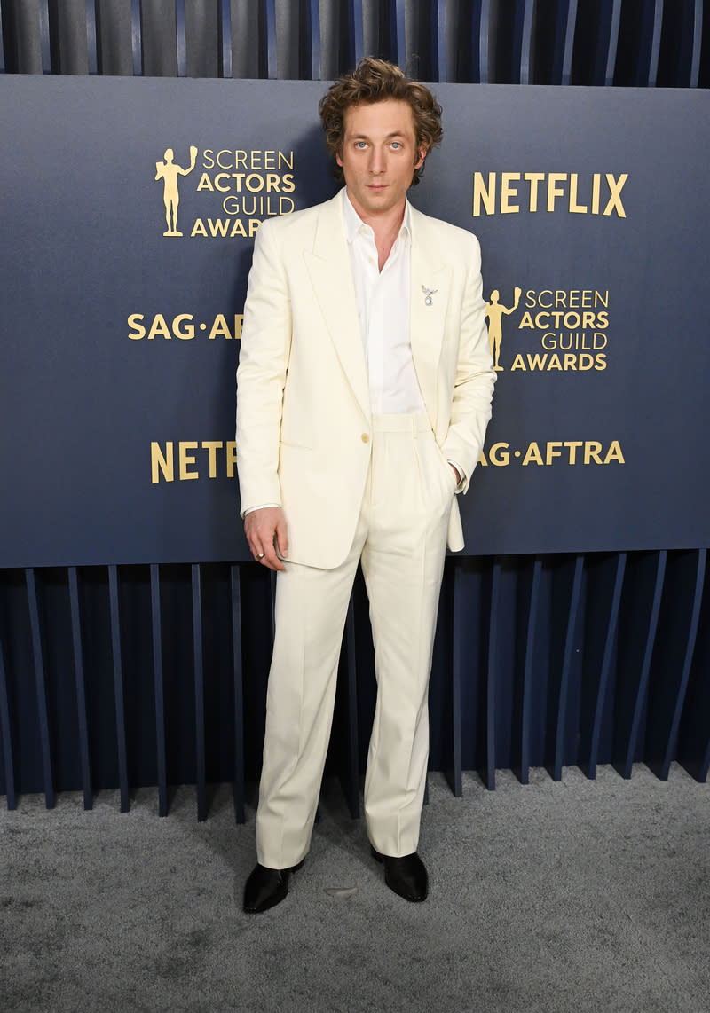 Jeremy Allen White at the 30th Annual Screen Actors Guild Awards held at the Shrine Auditorium and Expo Hall on February 24, 2024 in Los Angeles, California.