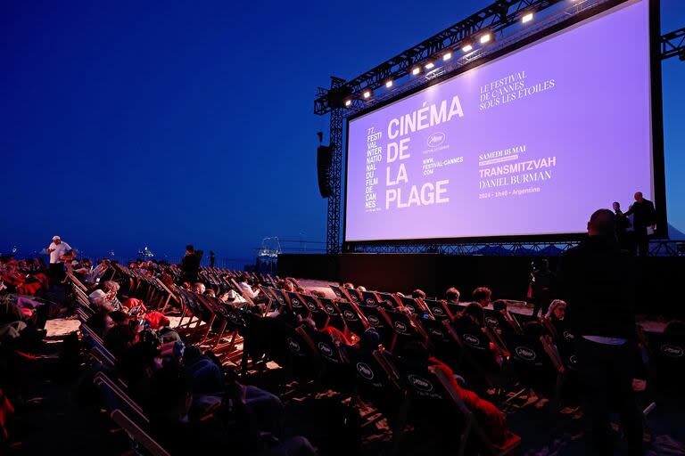 La proyección de Transmitzvah, de Daniel Burman, en Cannes tuvo lugar en la playa