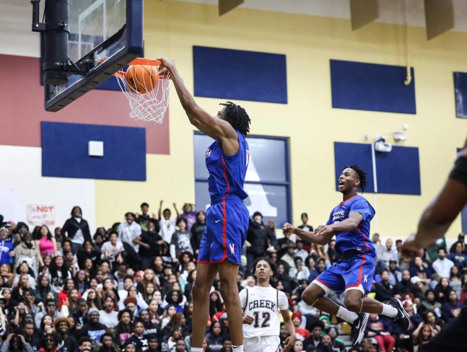 North Mecklenburg’s Isaiah Evans dunks against Mallard Creek at Mallard Creek High School in Charlotte, N.C., on Friday, December 15, 2023.