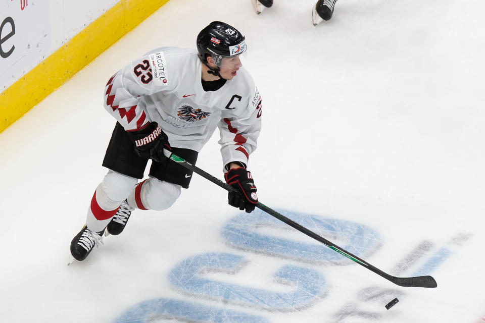 NHL prospect Marco Rossi says he's just happy to be alive amid an exhaustive and ongoing battle with COVID-19 complications, including myocarditis. (Getty)