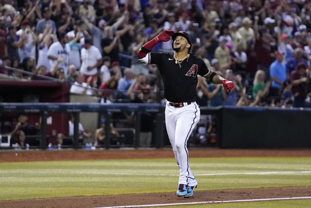 Reds score go-ahead run on 11th-inning balk, capping wild 8-7 win over the  Diamondbacks