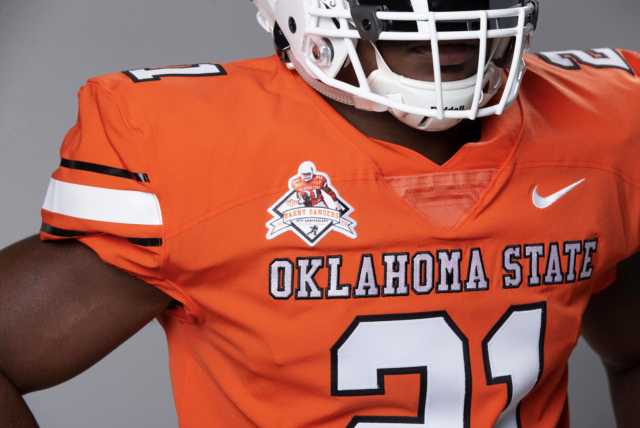 New Oklahoma State football uniforms are a nod to Barry Sanders' era