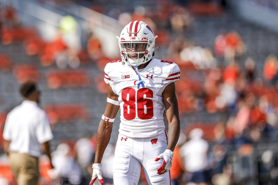 Devin Chandler #86 of the Wisconsin Badgers before the game against the Illinois Fighting Illini on Oct. 9, 2021 in Champaign, Ill. (Michael Hickey / Getty Images file)