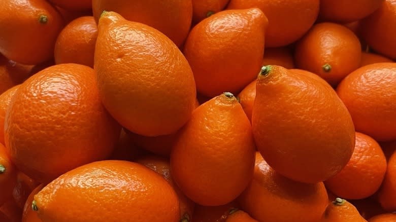 Mandarinquats piled up