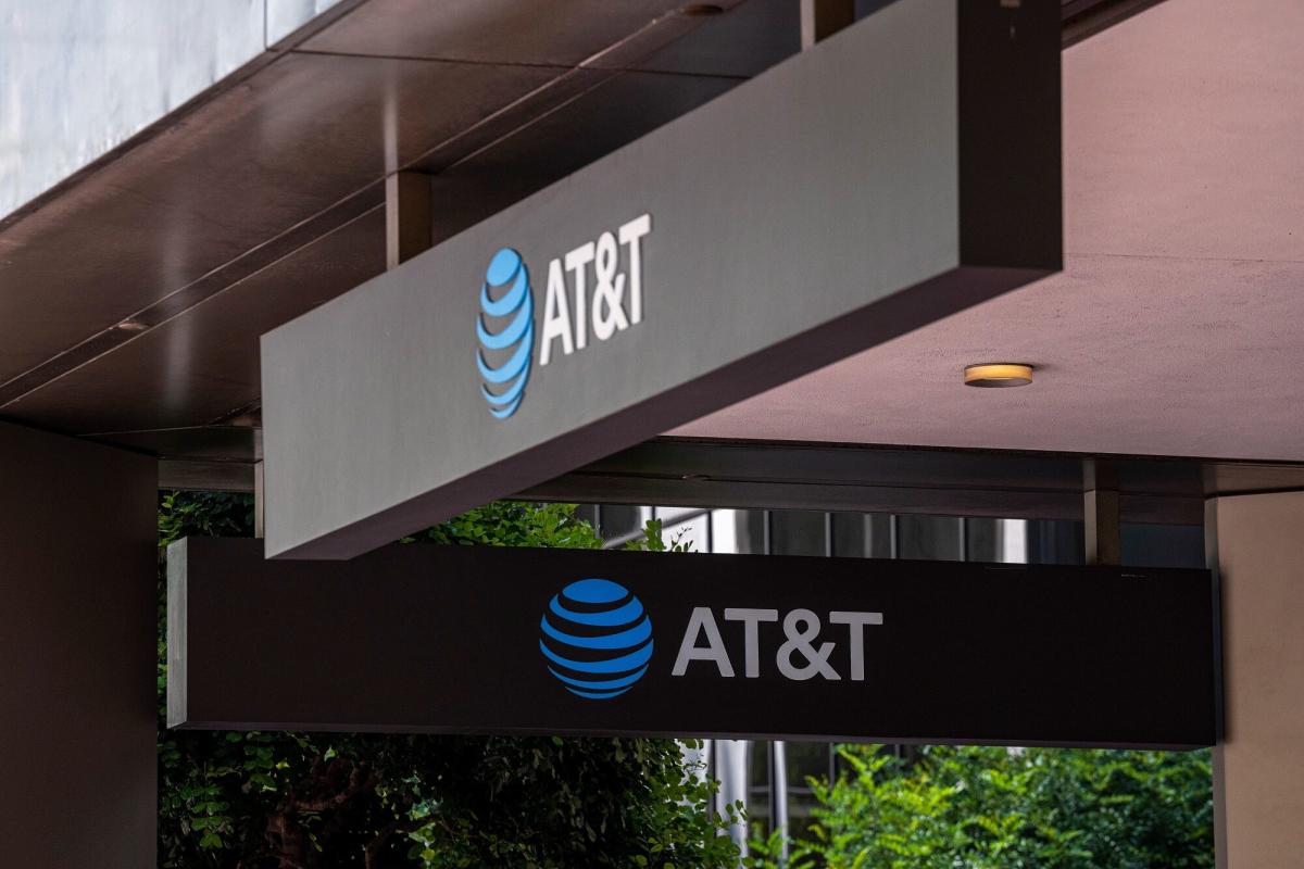 AT&T se está desacelerando debido a la pérdida de flujo de efectivo y adiciones de suscriptores más lentas