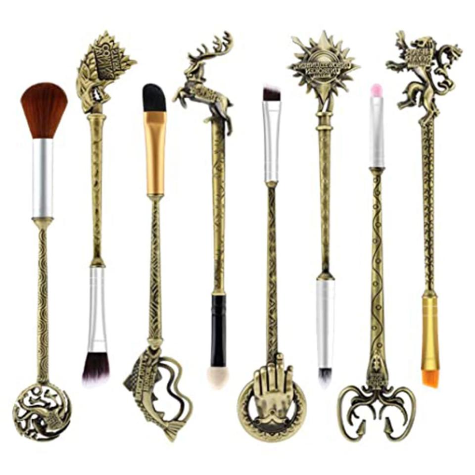 Game of Thrones Gift Guide Game-of-Eye-Makeup-Brushes