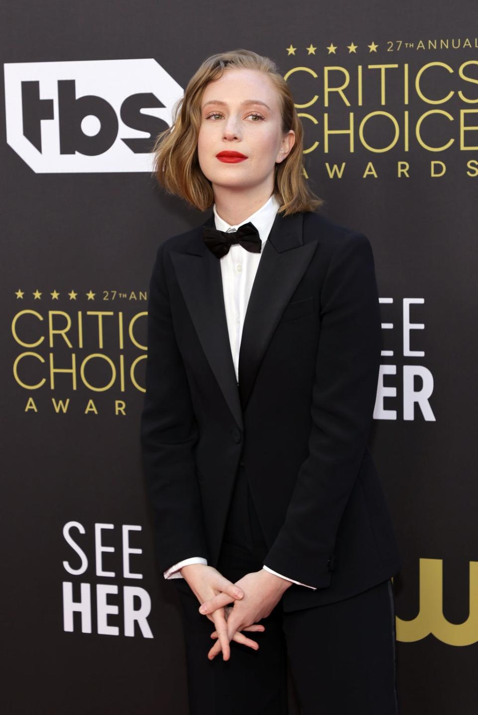 Hannah Einbinder in Giorgio Armani (Getty Images for Critics Choice)