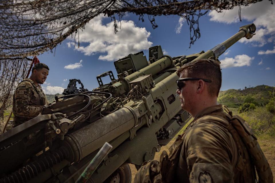 U.S. troops prepare to fire an M777 howitzer during a live-fire exercise in Laur, Nueva Ecija province, Philippines. <a href="https://www.gettyimages.com/detail/news-photo/army-troops-prepare-to-fire-a-m777-howitzer-during-a-live-news-photo/2150256631?adppopup=true" rel="nofollow noopener" target="_blank" data-ylk="slk:Photo by Ezra Acayan/Getty Images;elm:context_link;itc:0;sec:content-canvas" class="link ">Photo by Ezra Acayan/Getty Images</a>