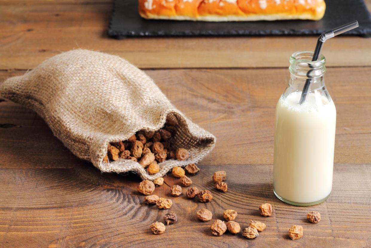 <a href="https://www.shutterstock.com/es/image-photo/tiger-nuts-beverage-spanish-horchata-de-184751867" rel="nofollow noopener" target="_blank" data-ylk="slk:Mariontxa / Shutterstock;elm:context_link;itc:0;sec:content-canvas" class="link ">Mariontxa / Shutterstock</a>