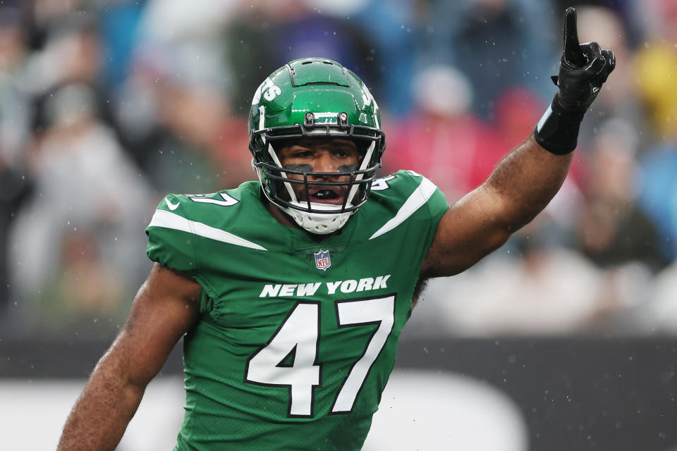 EAST RUTHERFORD, NEW JERSEY – DECEMBER 10: Bryce Huff #47 of the New York Jets celebrates after a sack during the first quarter in the game against the <a class="link " href="https://sports.yahoo.com/nfl/teams/houston/" data-i13n="sec:content-canvas;subsec:anchor_text;elm:context_link" data-ylk="slk:Houston Texans;sec:content-canvas;subsec:anchor_text;elm:context_link;itc:0">Houston Texans</a> at MetLife Stadium on December 10, 2023 in East Rutherford, New Jersey. (Photo by Al Bello/Getty Images)