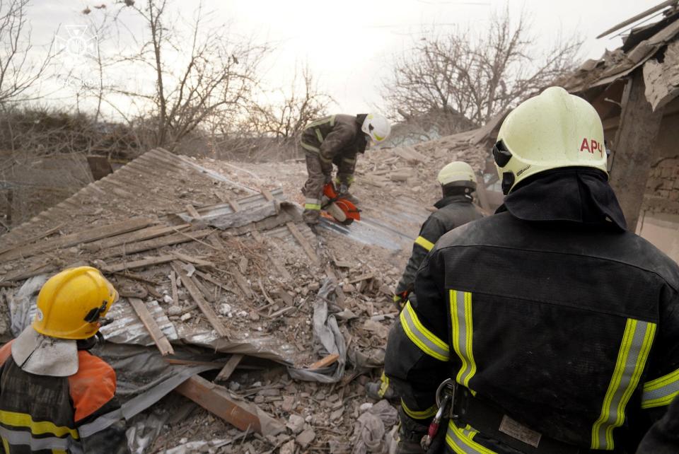  (UKRAINIAN EMERGENCY SERVICE/AFP)