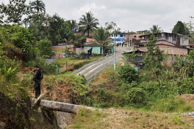 Clandestine oil theft for drug trafficking endangers the environment in Tumaco