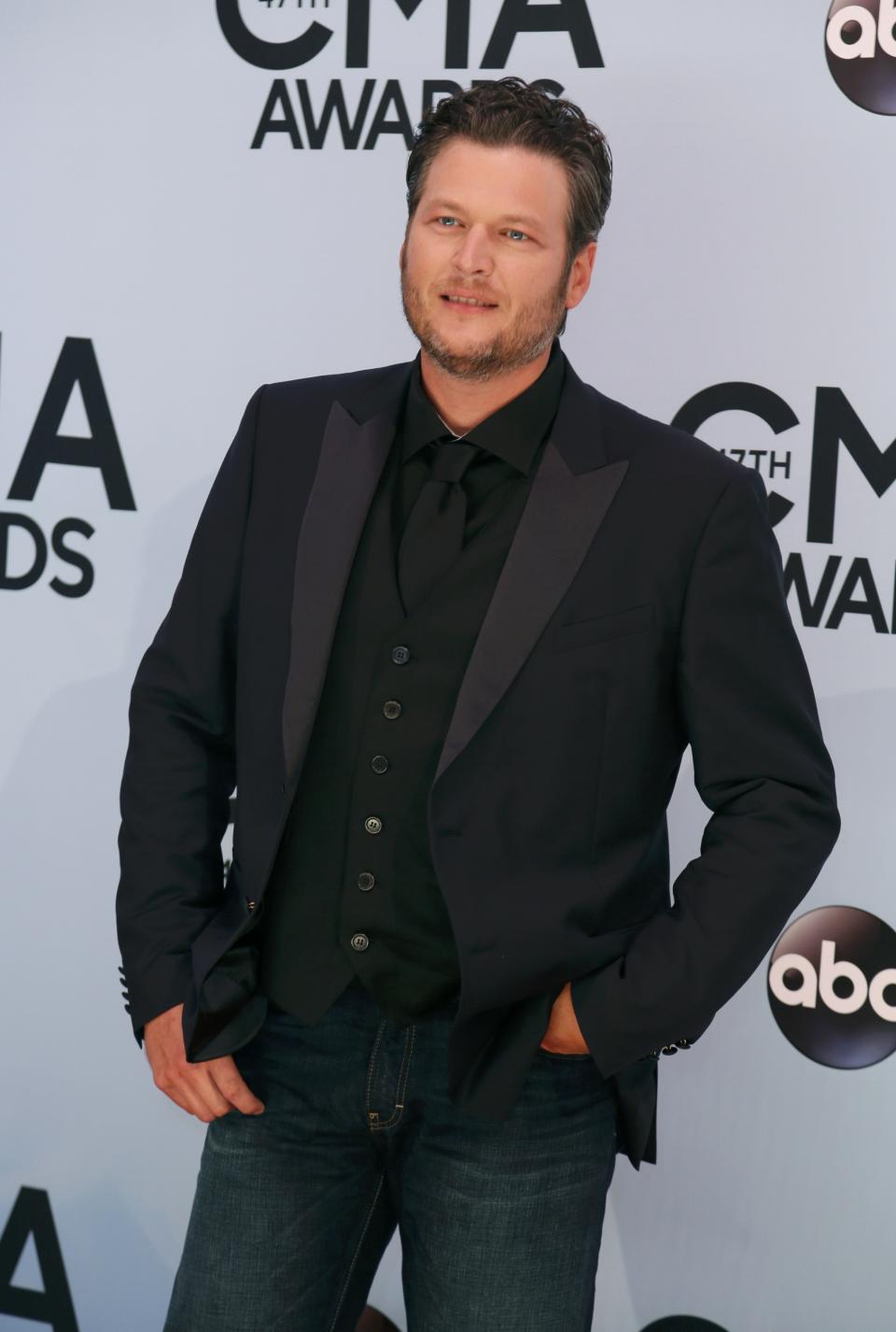 Singer Blake Shelton arrives at the 47th Country Music Association Awards in Nashville, Tennessee November 6, 2013. REUTERS/Eric Henderson (UNITED STATES - Tags: ENTERTAINMENT)