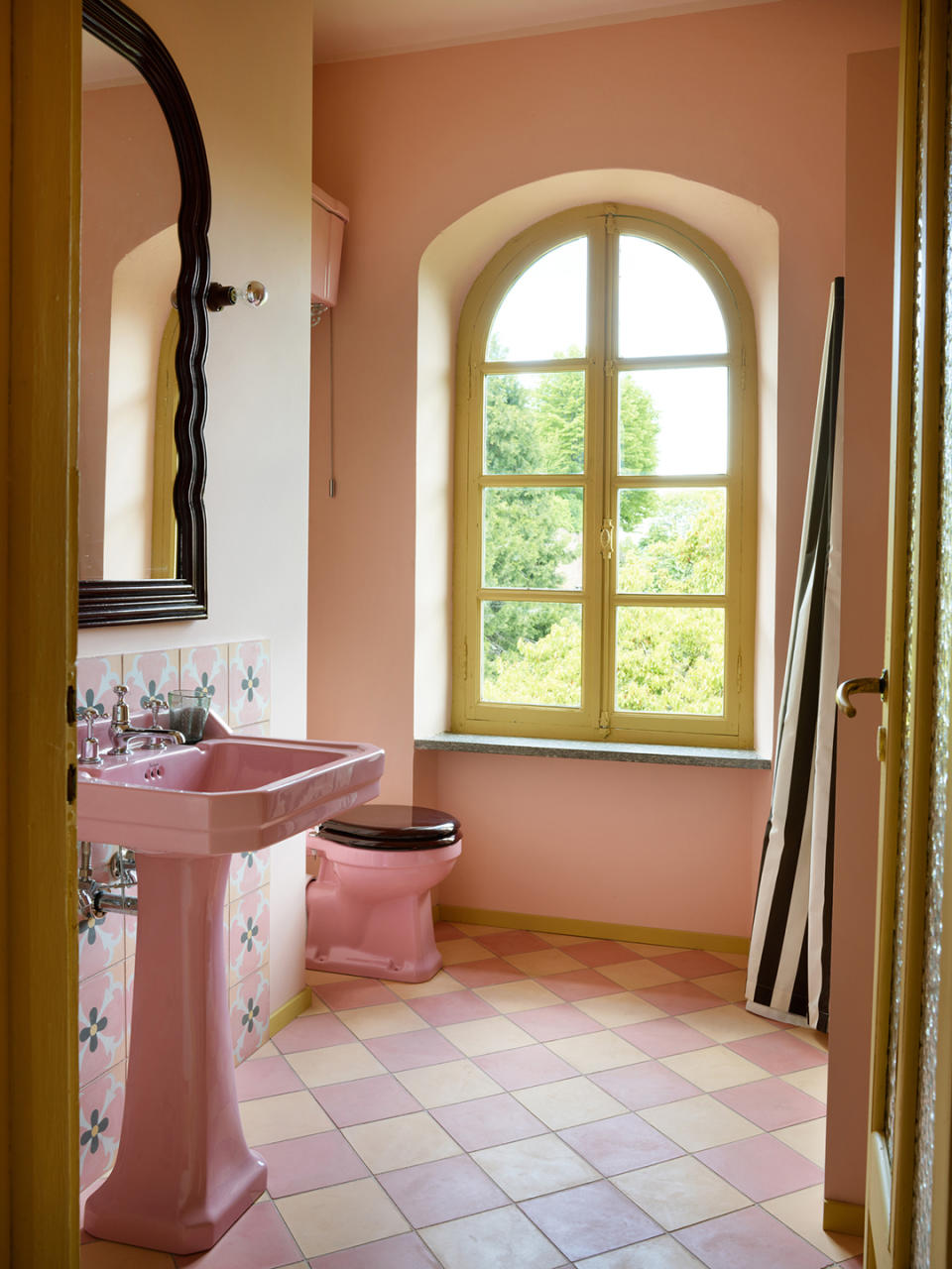 pink bathroom