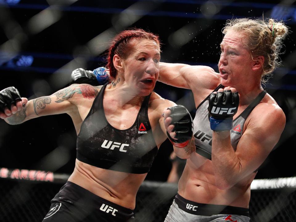 Cris Cyborg defeated Holly Holm at UFC 219 to retain her women's featherweight title: AP