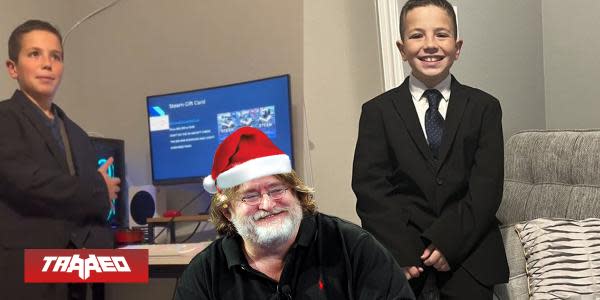 Niño se viste de traje para presentar PowerPoint de Navidad pidiendo piezas para actualizar su PC y una tarjeta de Steam