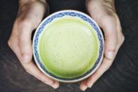 <p>La cafeína del té verde, especialmente cuando se toma en grandes cantidades, puede empeorar la diarrea y los síntomas del síndrome del colon irritable. </p>