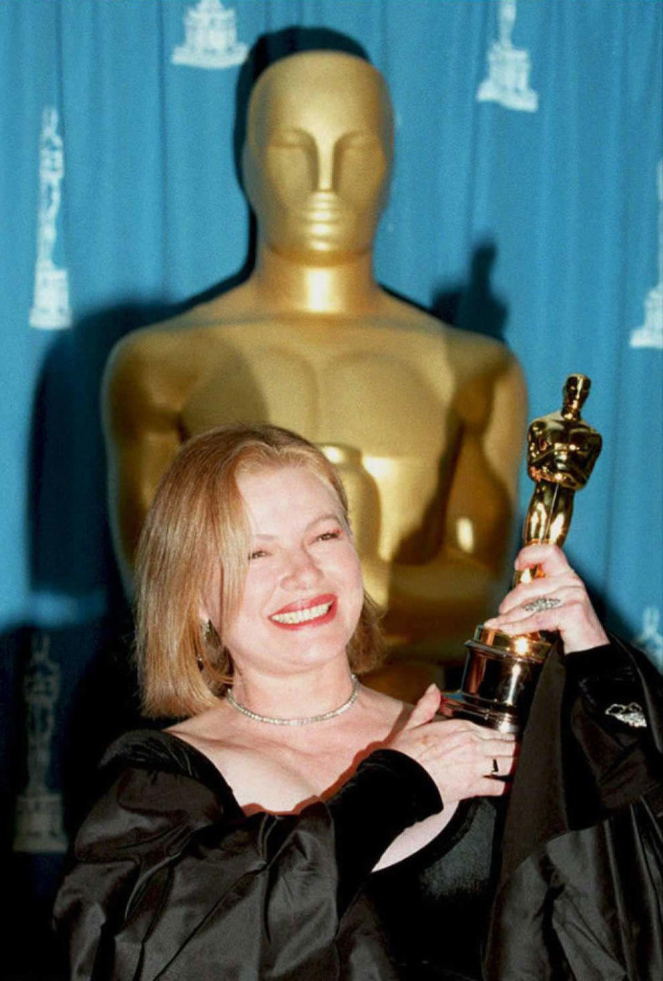 <p>In 1995, Wiest garnered her second Best Supporting Actress Oscar for her role as Helen Sinclair in Allen's <em>Bullets Over Broadway,</em> making her the first person in Academy history to win twice for acting in movies directed by the same person. </p>