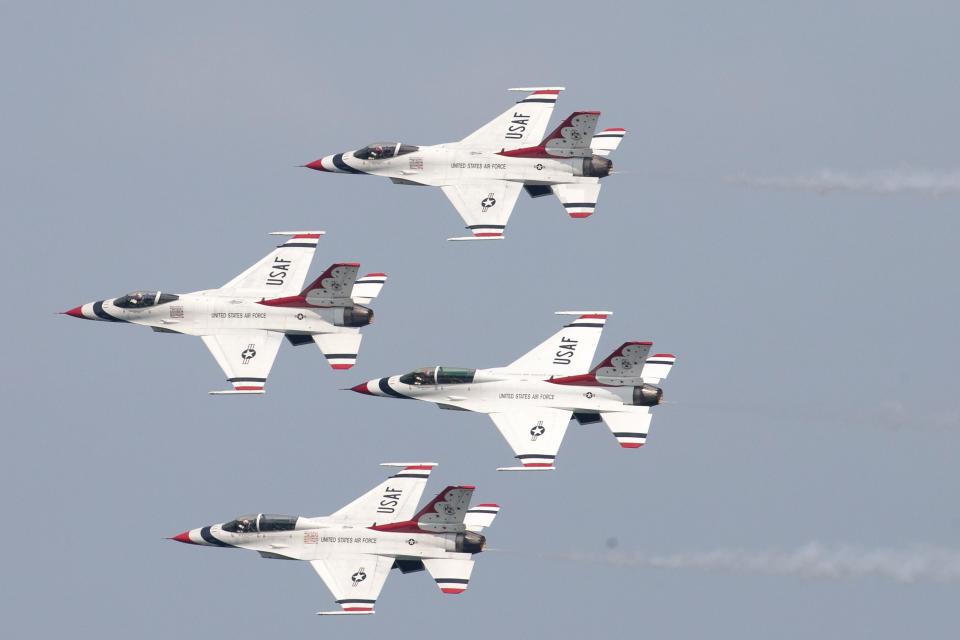 The U.S. Air Force Thunderbirds perform a routine over Bradford Beach during the 2019 Milwaukee Air & Water Show. The Thunderbirds will headline the 2024 air show above Milwaukee's lakefront.