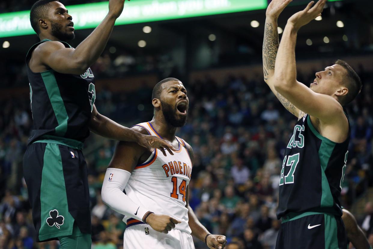 Greg Monroe will reportedly sign a one-year, $5 million deal with the Celtics. (AP)