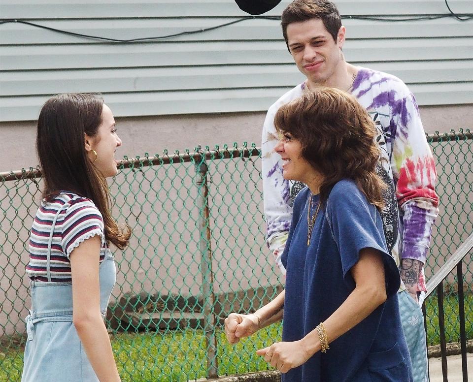 Maude Apatow, Marisa Tomei and Pete Davidson film scenes for Judd Apatow's latest project in N.Y.C. on Tuesday.