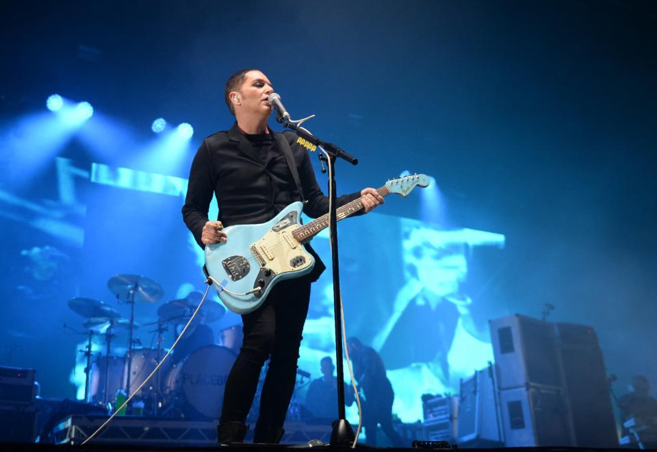 Brian Molko, du groupe Placebo en 2017, sur la scène du Printemps de Bourges. - Guillaume Souvant -AFP