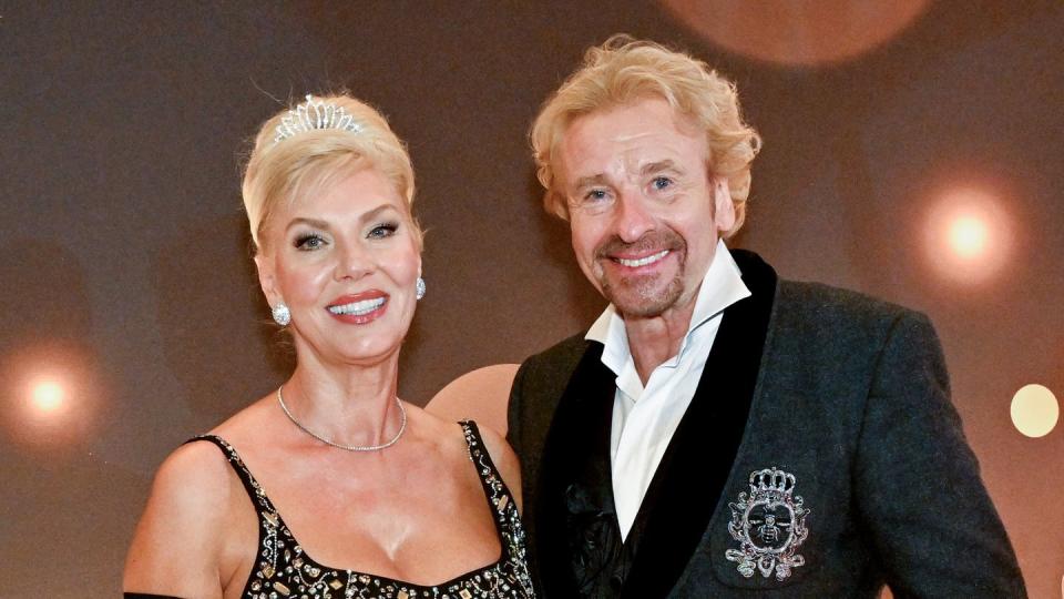 Karina Mroß und Thomas Gottschalk. (Bild: Peter Kneffel/dpa)