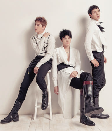 French press reports about JYJ's colossal popularity