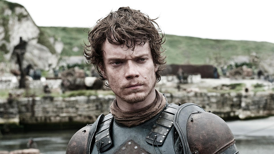 How did we forget that Theon Greyjoy was in “Agent Cody Banks”?!