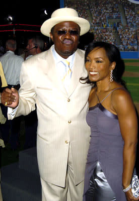 Bernie Mac and Angela Bassett at the Hollywood premiere of Touchstone Pictures' Mr. 3000