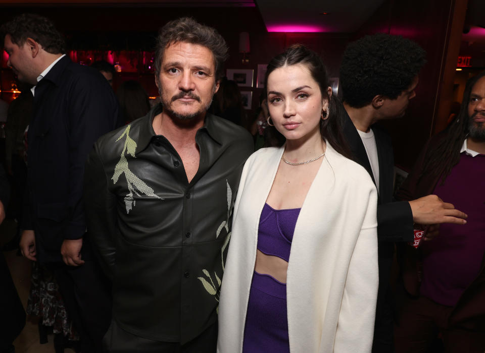 Pedro Pascal and Ana de Armas