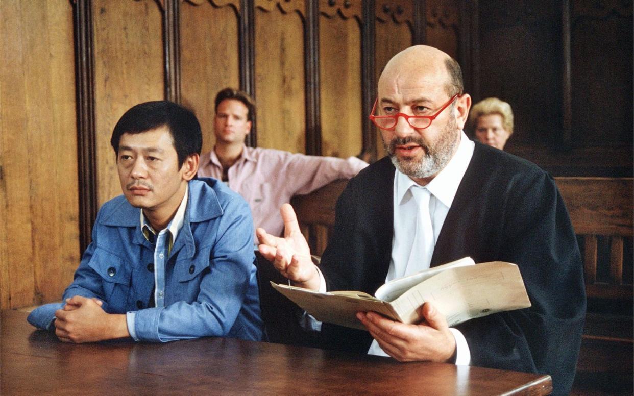 Unvergessen: Manfred Krug (rechts) als Berliner Kleine-Leute-Anwalt in Jurek Beckers Erfolgsserie "Liebling Kreuzberg". (Bild: NDR / SFB)