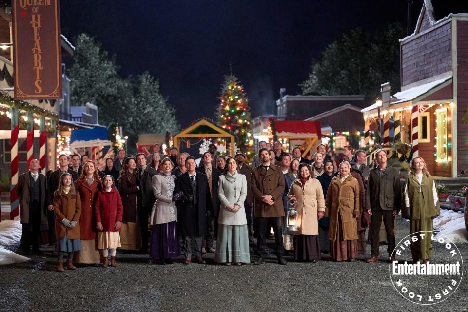 When Calls the Heart Christmas (Dec. 25, 8 p.m., Hallmark)